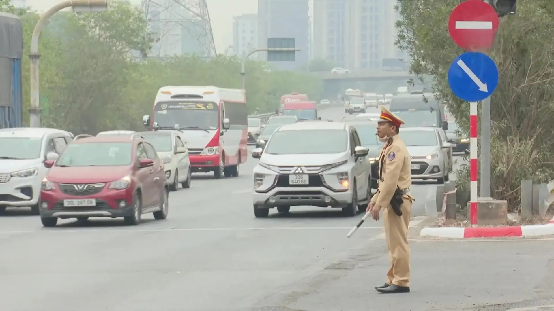 Đảm bảo an toàn đón người dân quay trở lại Thủ đô